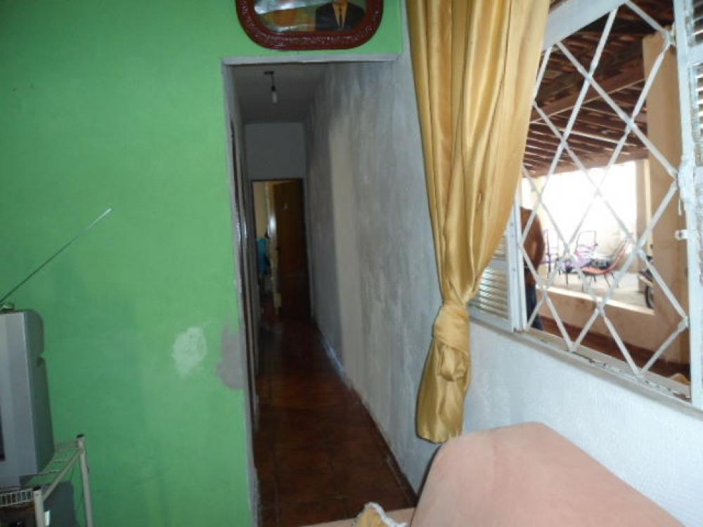 Comprar Casa / Padrão em São José do Rio Preto R$ 250.000,00 - Foto 4