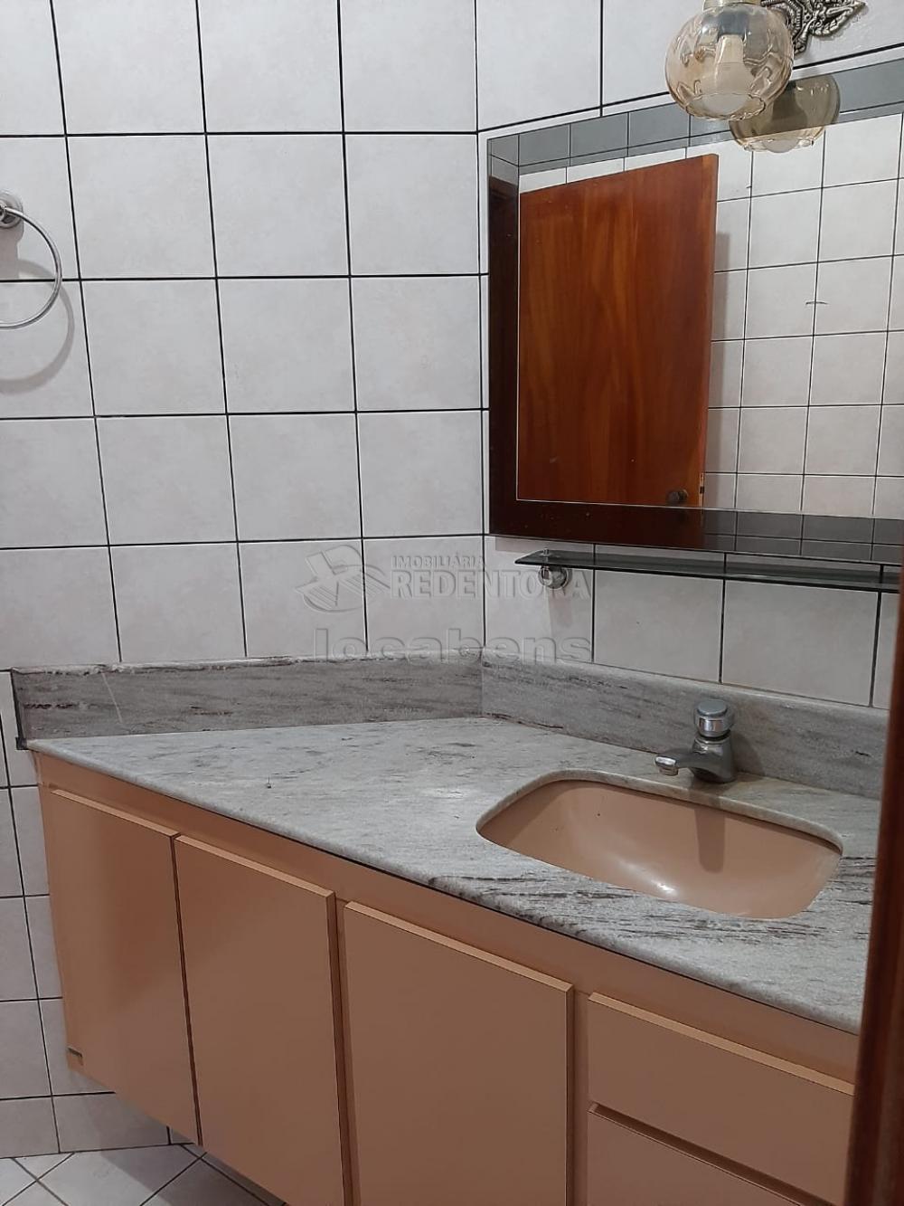 Alugar Casa / Padrão em São José do Rio Preto R$ 3.000,00 - Foto 27