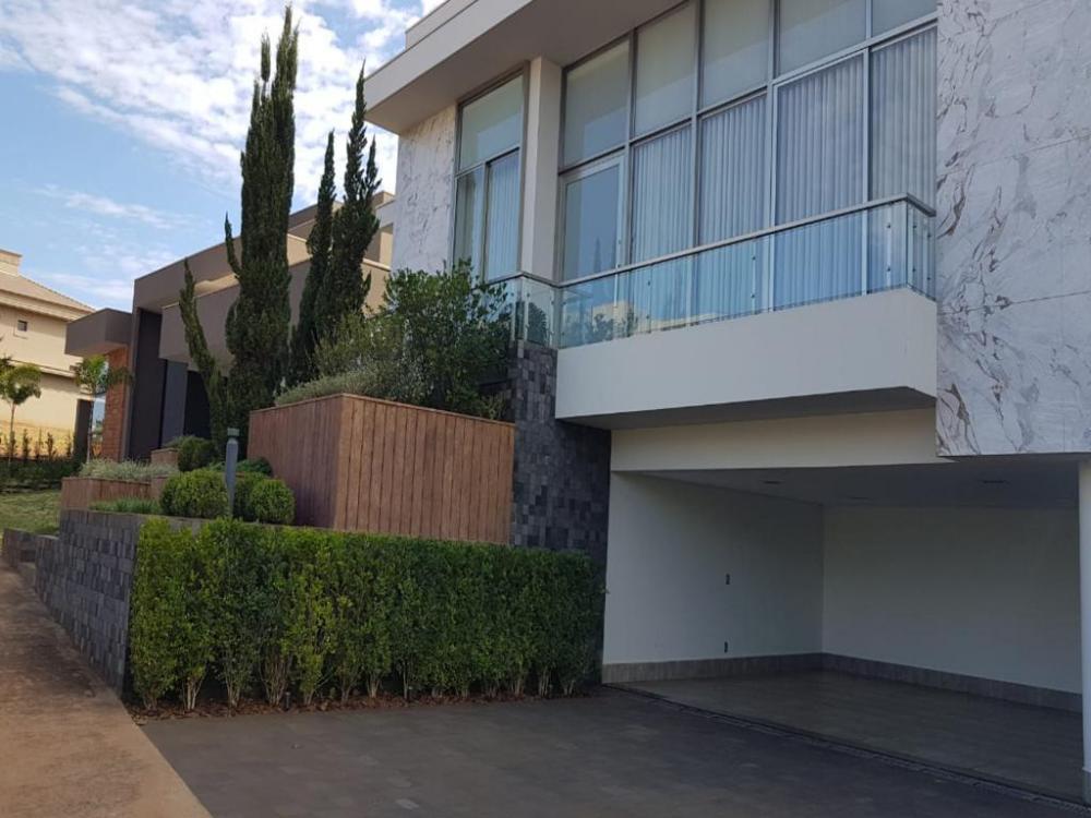 Casa de Condomínio à venda com 4 quartos, 475m² - Foto 1