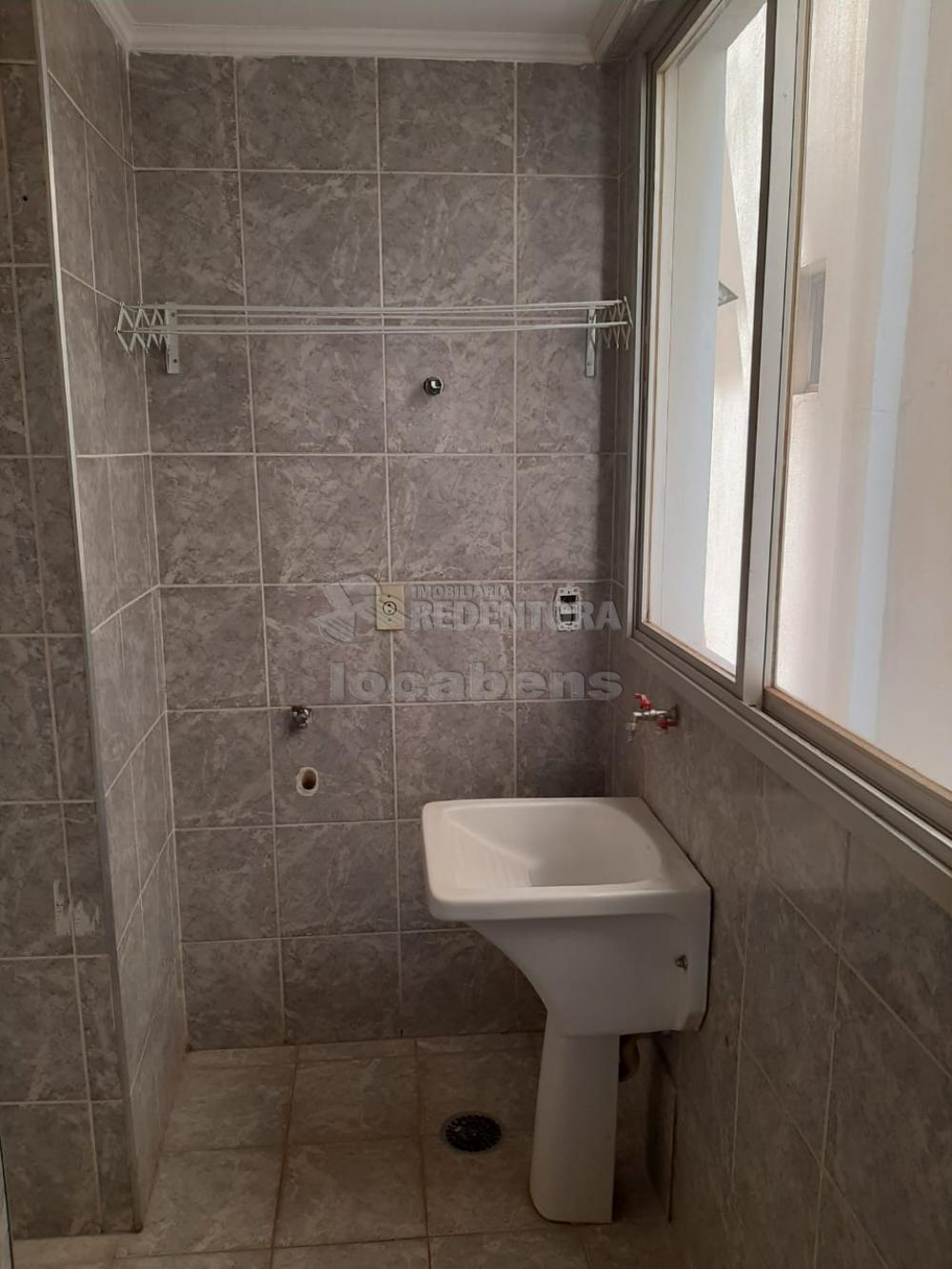 Alugar Apartamento / Padrão em São José do Rio Preto R$ 1.000,00 - Foto 7