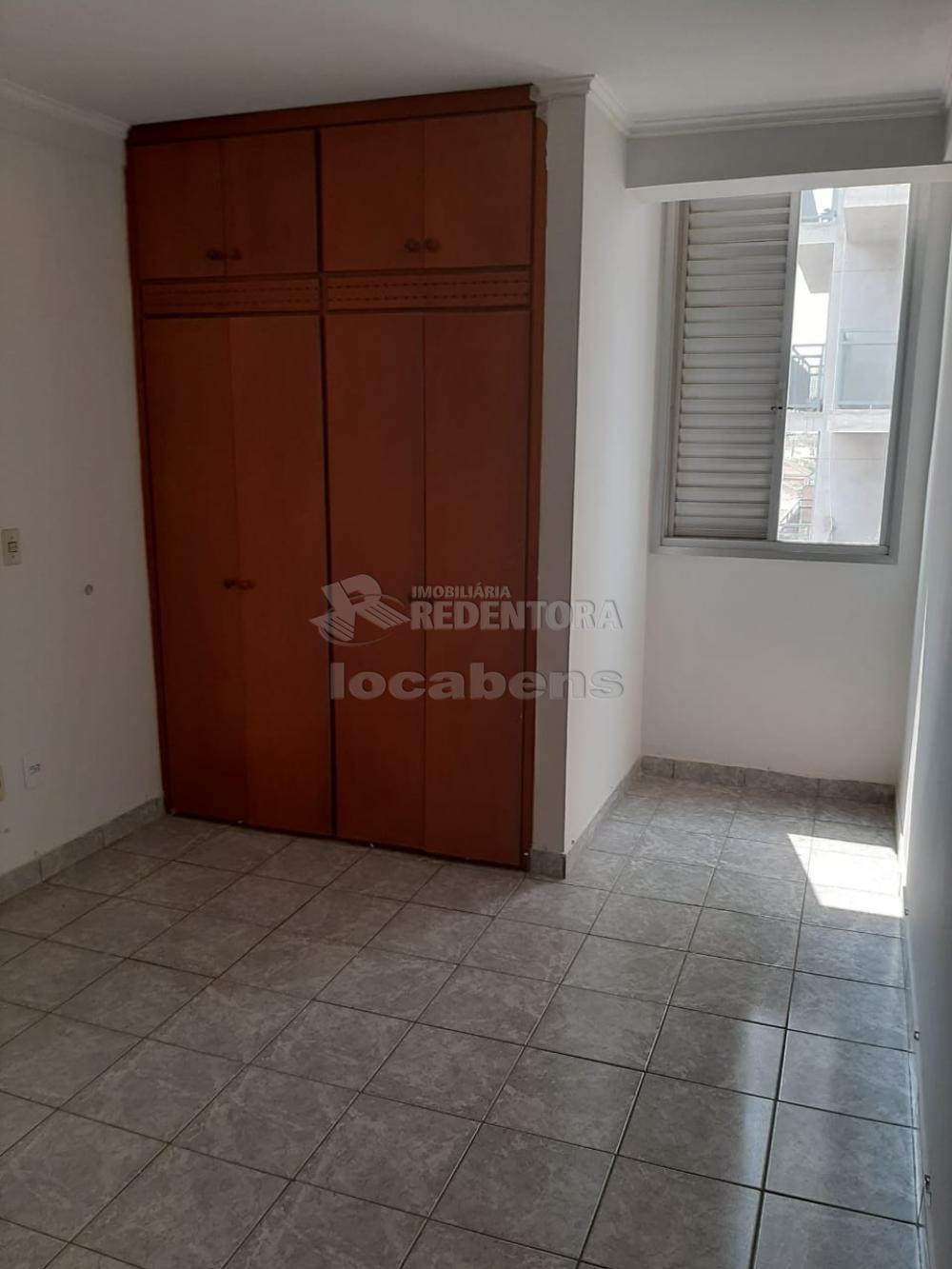 Alugar Apartamento / Padrão em São José do Rio Preto R$ 1.000,00 - Foto 9