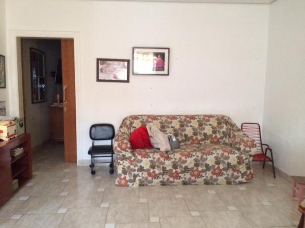 Comprar Casa / Padrão em São José do Rio Preto R$ 450.000,00 - Foto 1