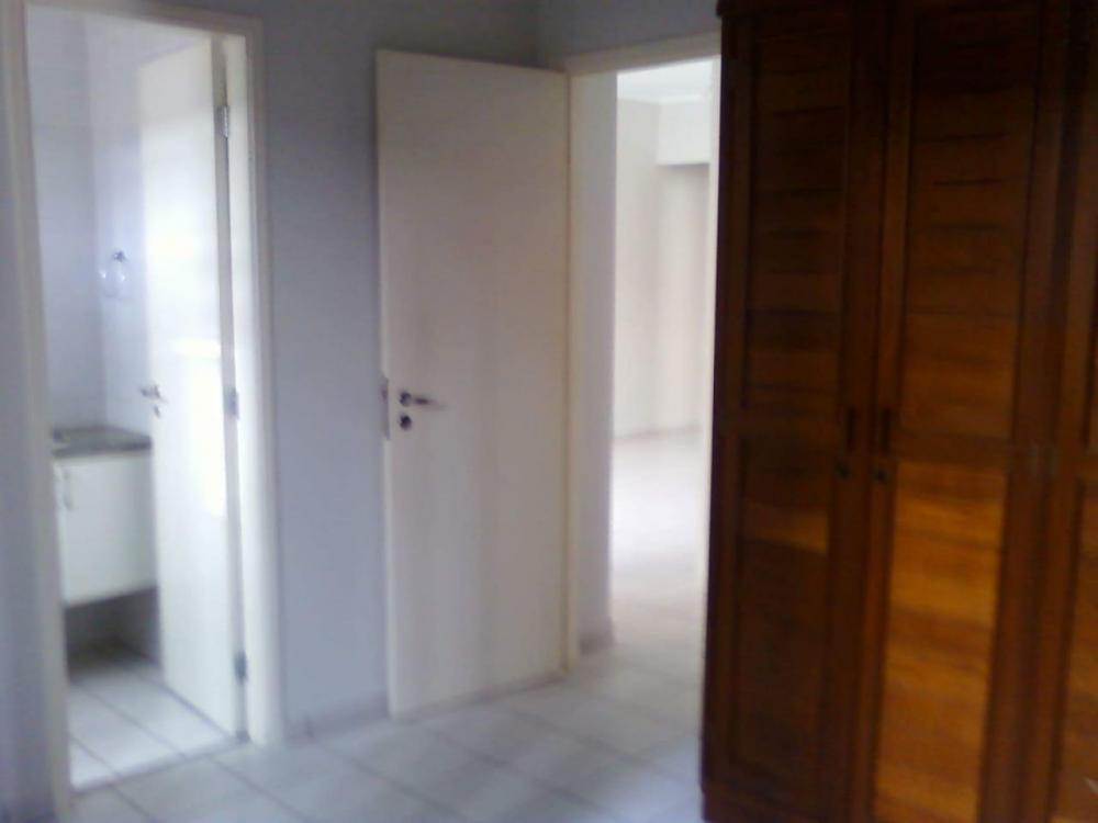 Comprar Apartamento / Padrão em São José do Rio Preto R$ 300.000,00 - Foto 3