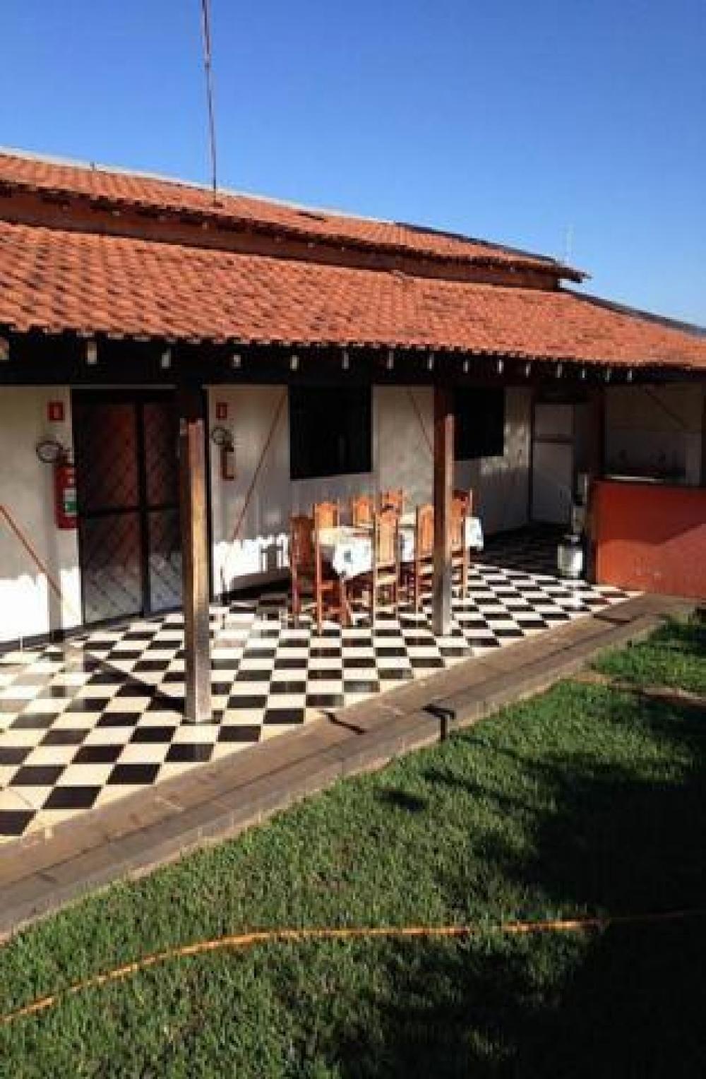 Chácara à venda com 7 quartos, 7600m² - Foto 2