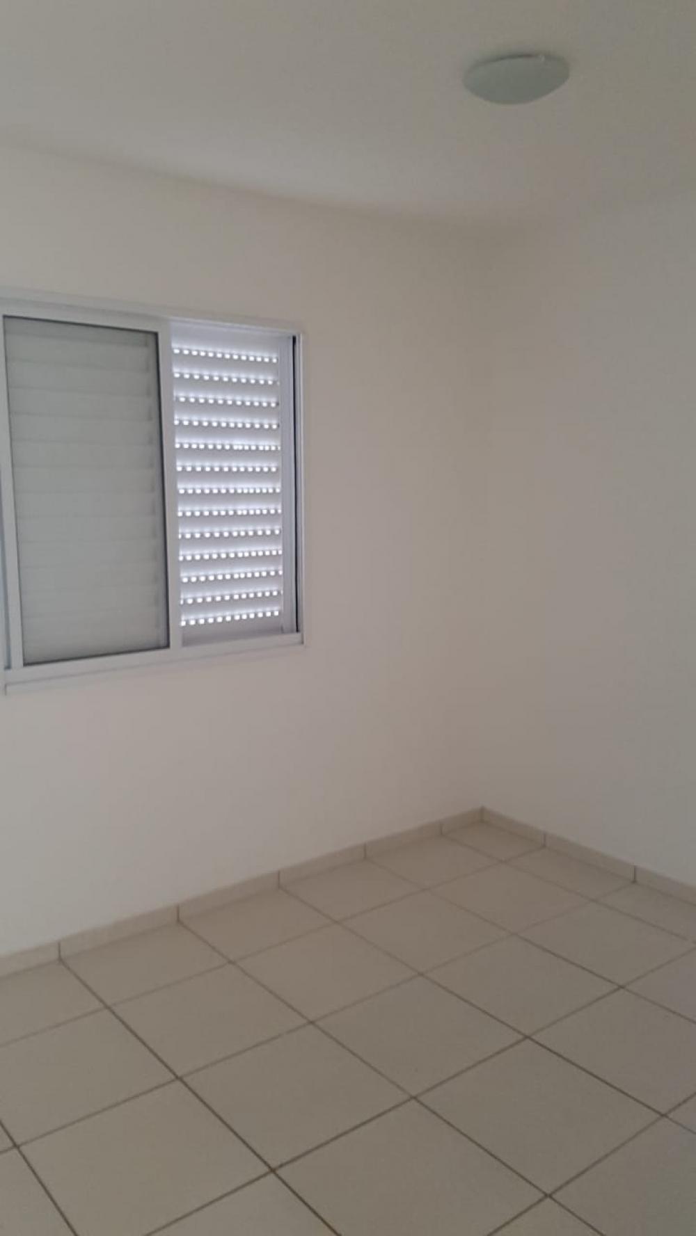 Comprar Apartamento / Padrão em São José do Rio Preto apenas R$ 220.000,00 - Foto 4