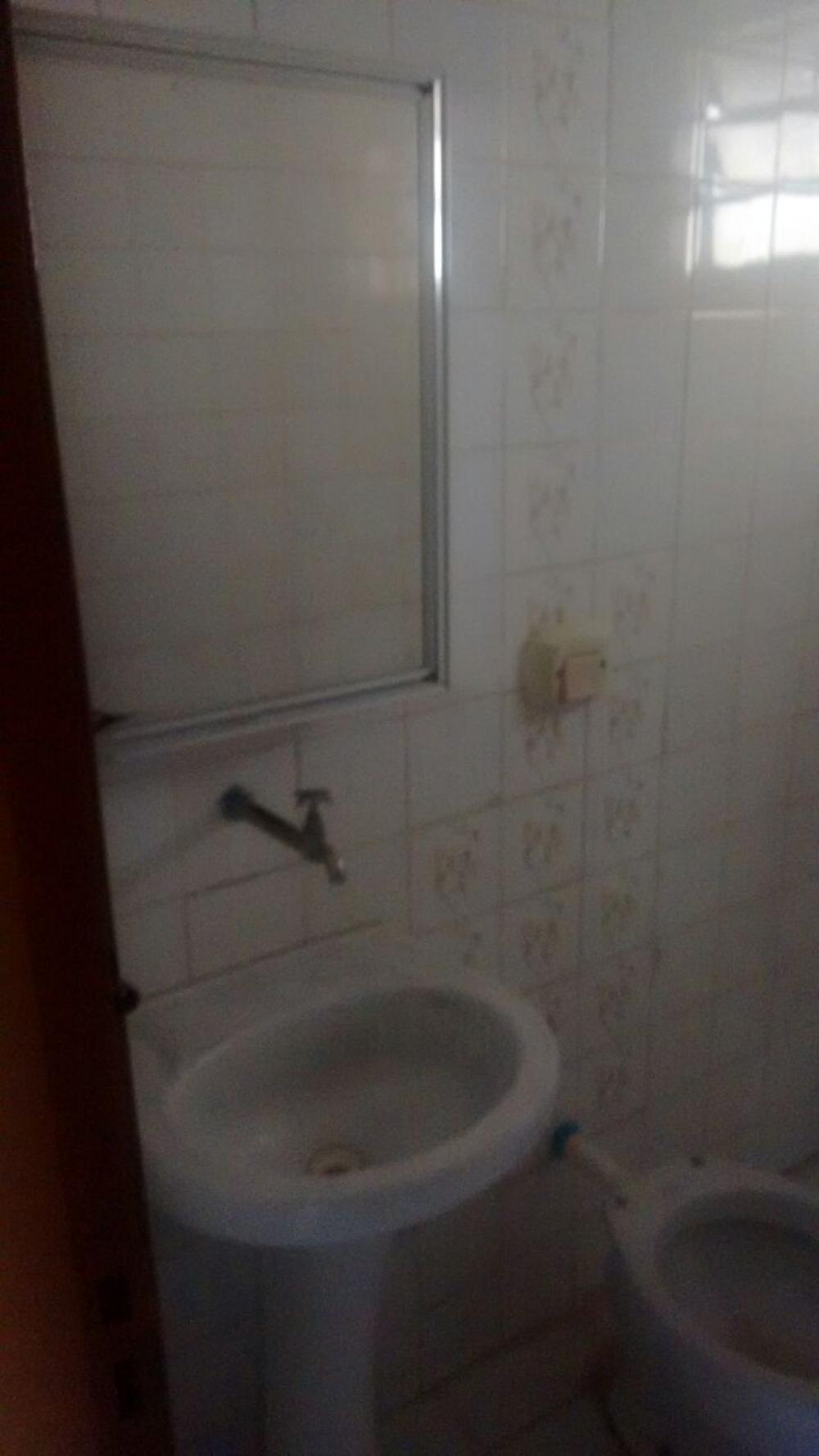 Comprar Casa / Padrão em São José do Rio Preto R$ 280.000,00 - Foto 2