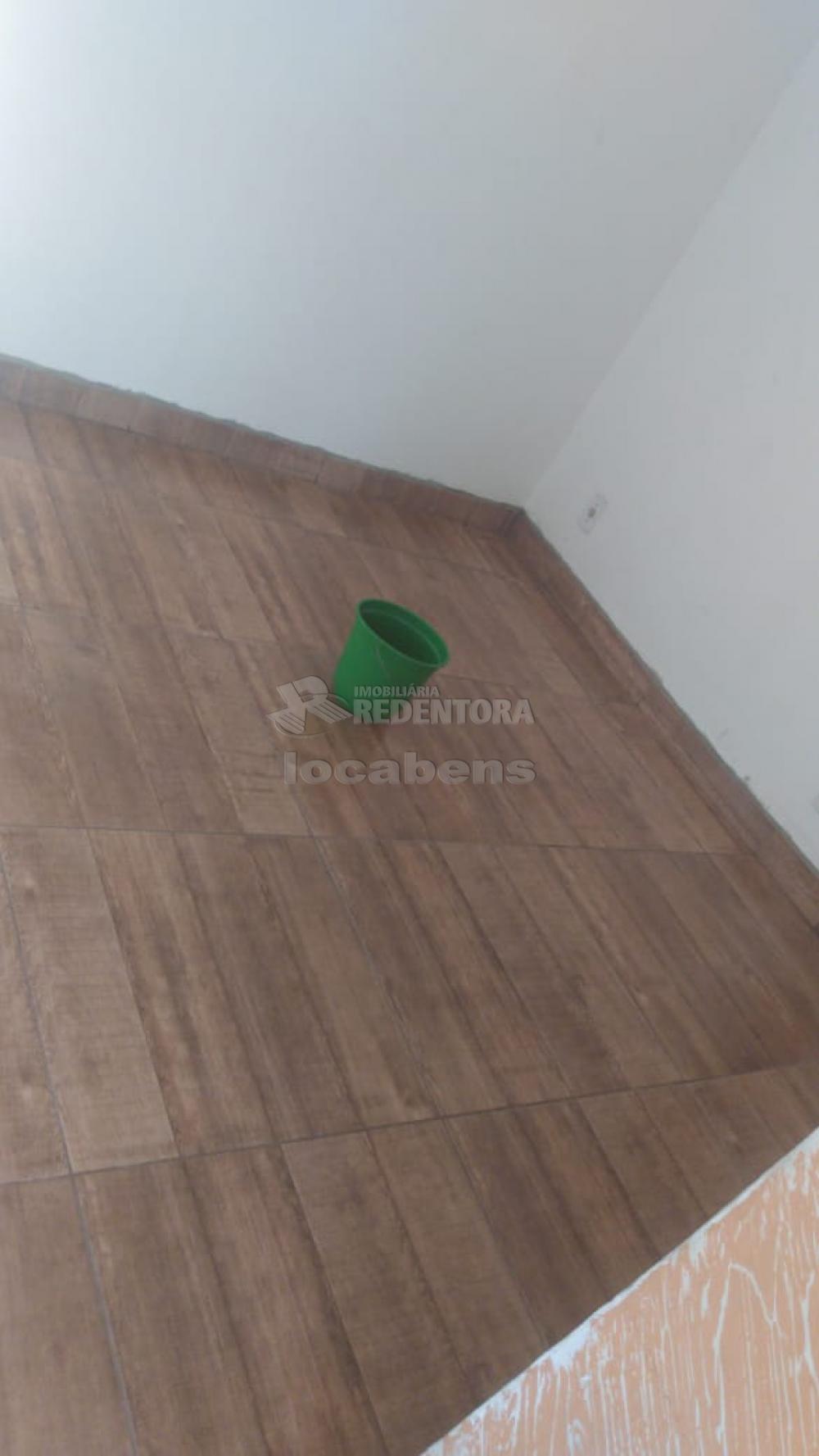 Comprar Apartamento / Padrão em São José do Rio Preto R$ 200.000,00 - Foto 11