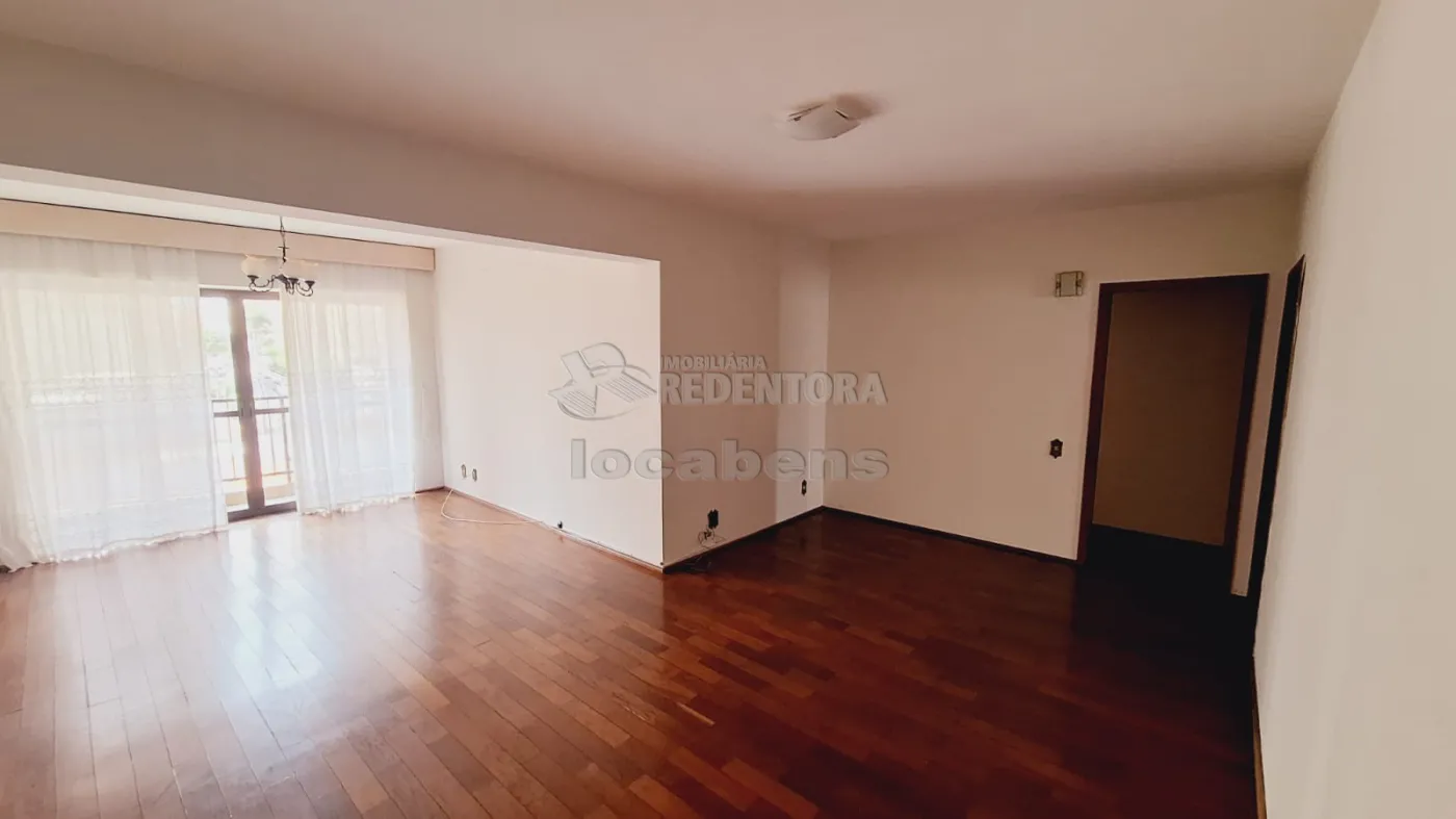 Apartamento à venda com 3 quartos, 140m² - Foto 1