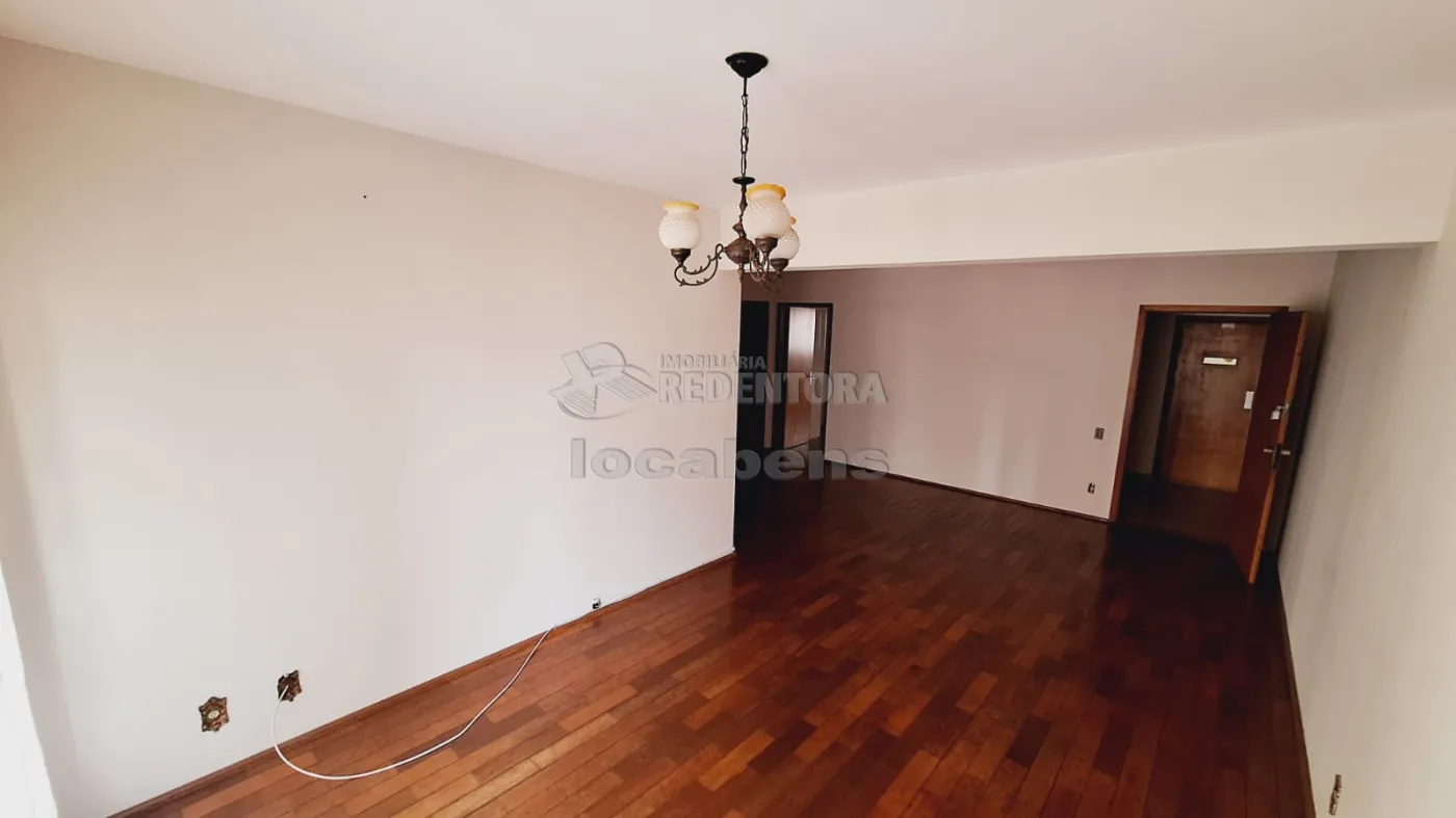 Apartamento à venda com 3 quartos, 140m² - Foto 2