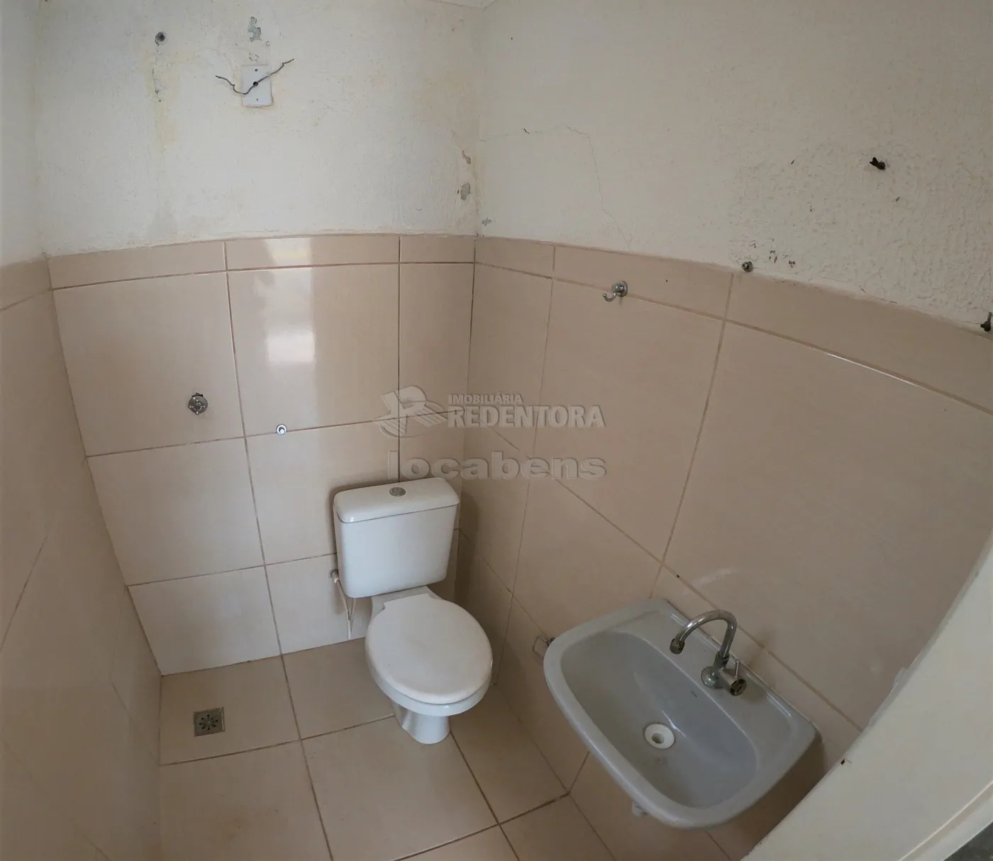 Alugar Casa / Padrão em São José do Rio Preto R$ 1.400,00 - Foto 16