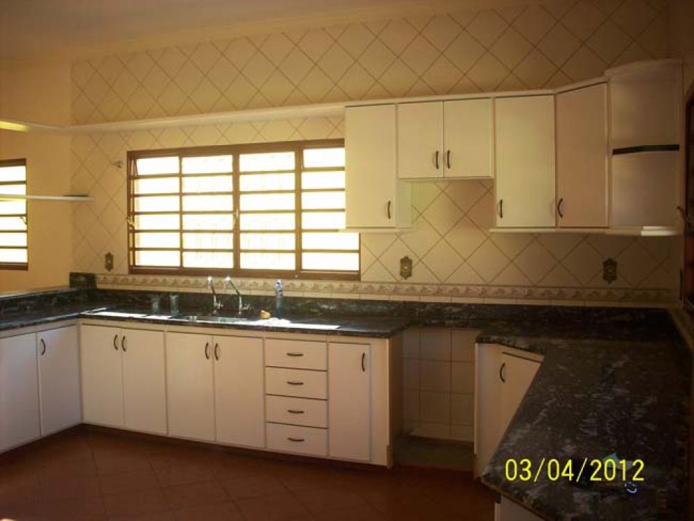 Alugar Casa / Padrão em São José do Rio Preto apenas R$ 2.500,00 - Foto 3