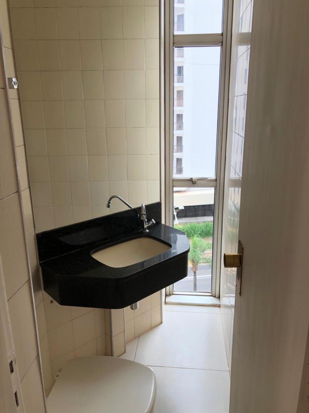 Alugar Apartamento / Padrão em São José do Rio Preto R$ 1.000,00 - Foto 6