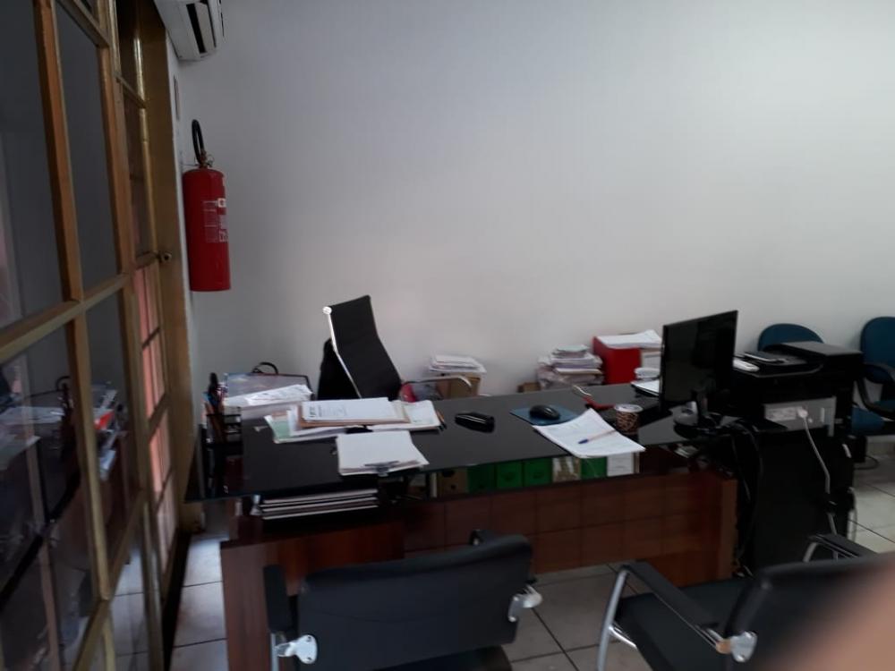 Comprar Casa / Padrão em São José do Rio Preto R$ 460.000,00 - Foto 3