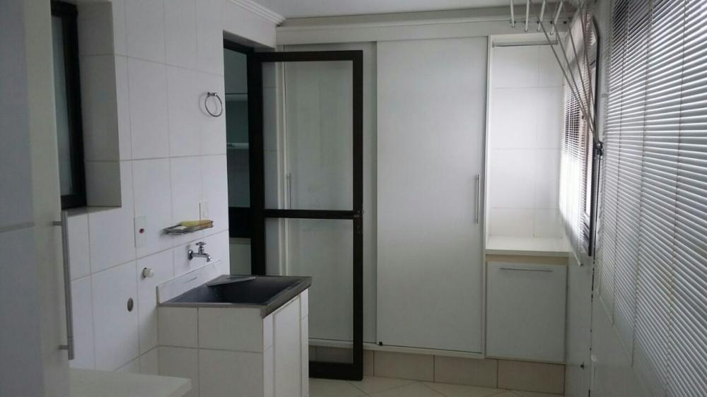 Apartamento à venda com 3 quartos, 150m² - Foto 6