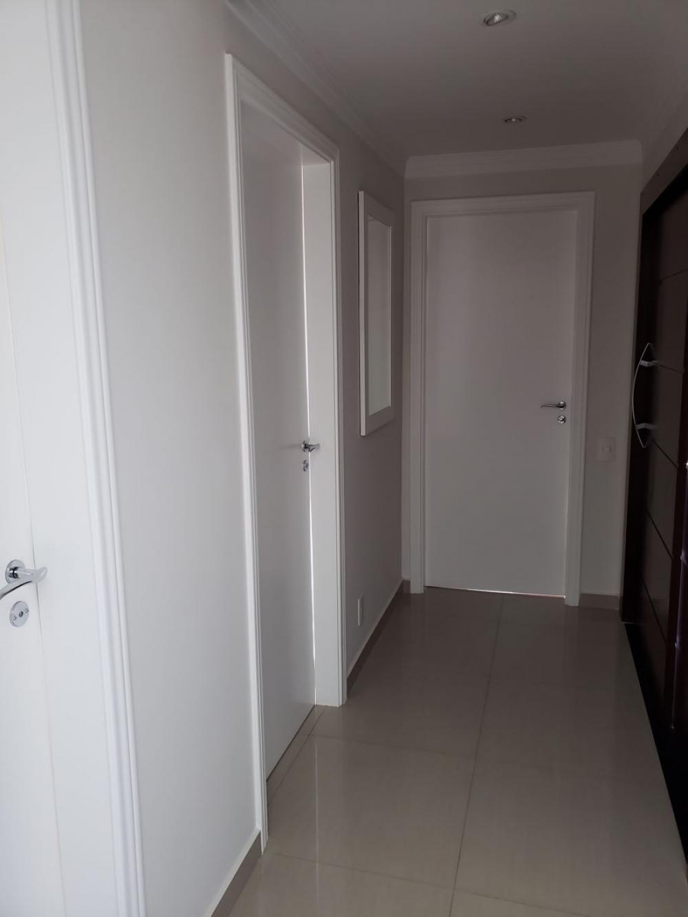 Apartamento à venda com 3 quartos, 150m² - Foto 8