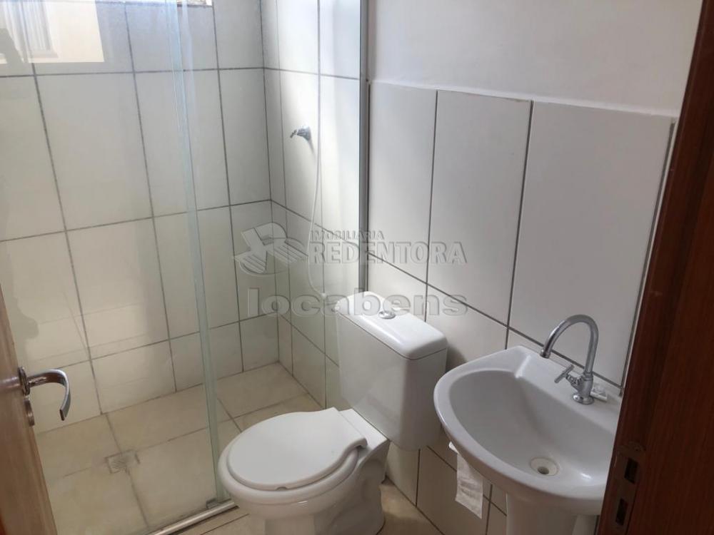 Alugar Apartamento / Padrão em São José do Rio Preto R$ 800,00 - Foto 6