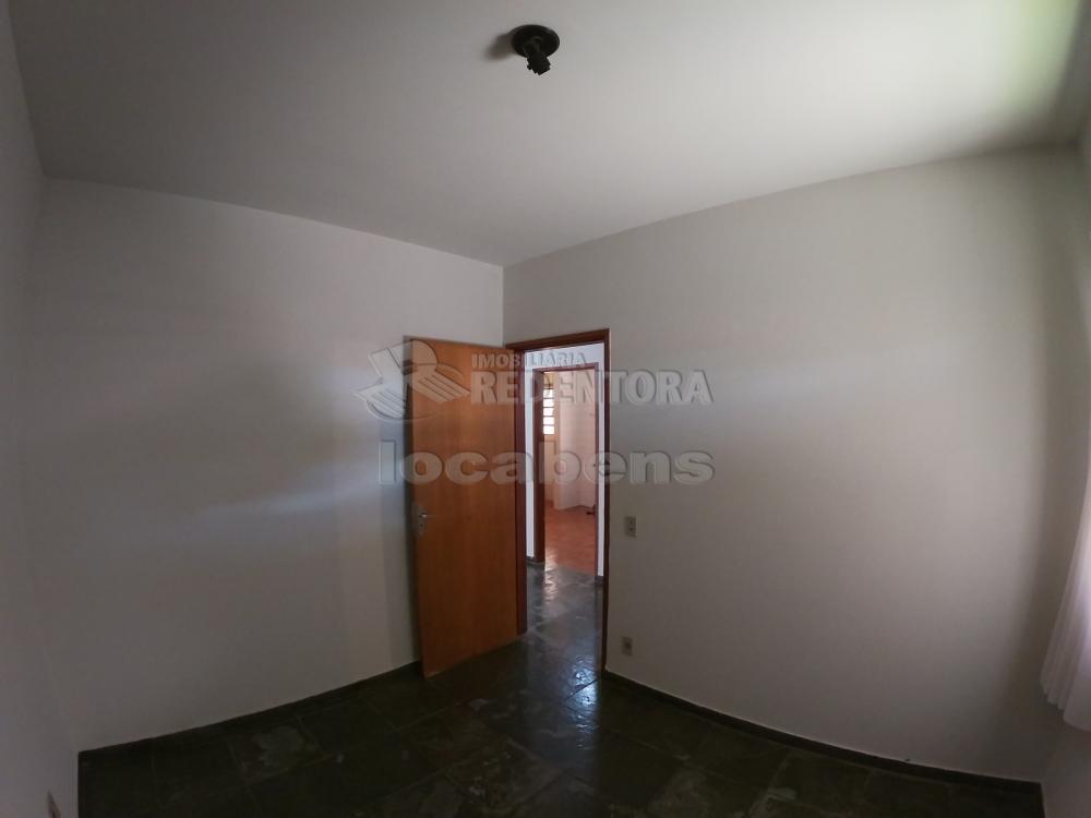 Alugar Apartamento / Padrão em São José do Rio Preto R$ 1.300,00 - Foto 11