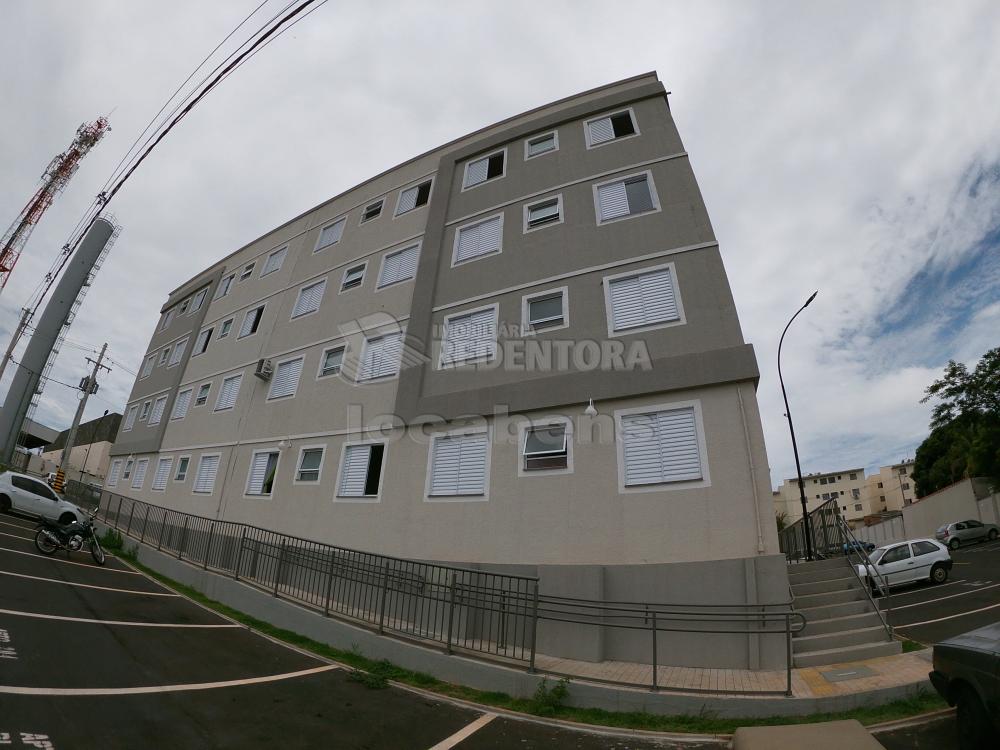 Alugar Apartamento / Padrão em São José do Rio Preto R$ 700,00 - Foto 15