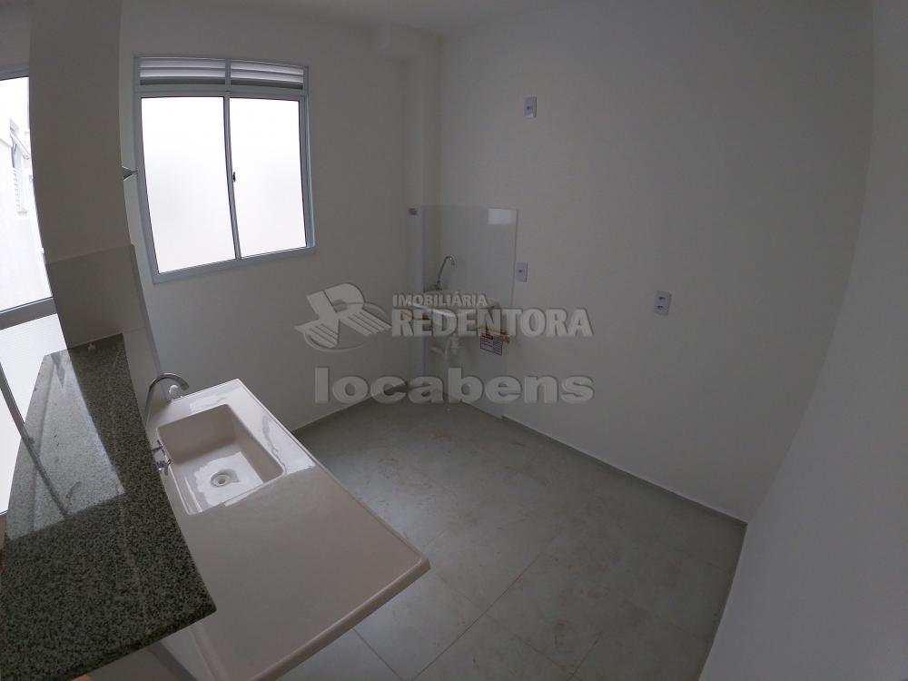 Alugar Apartamento / Padrão em São José do Rio Preto R$ 700,00 - Foto 4