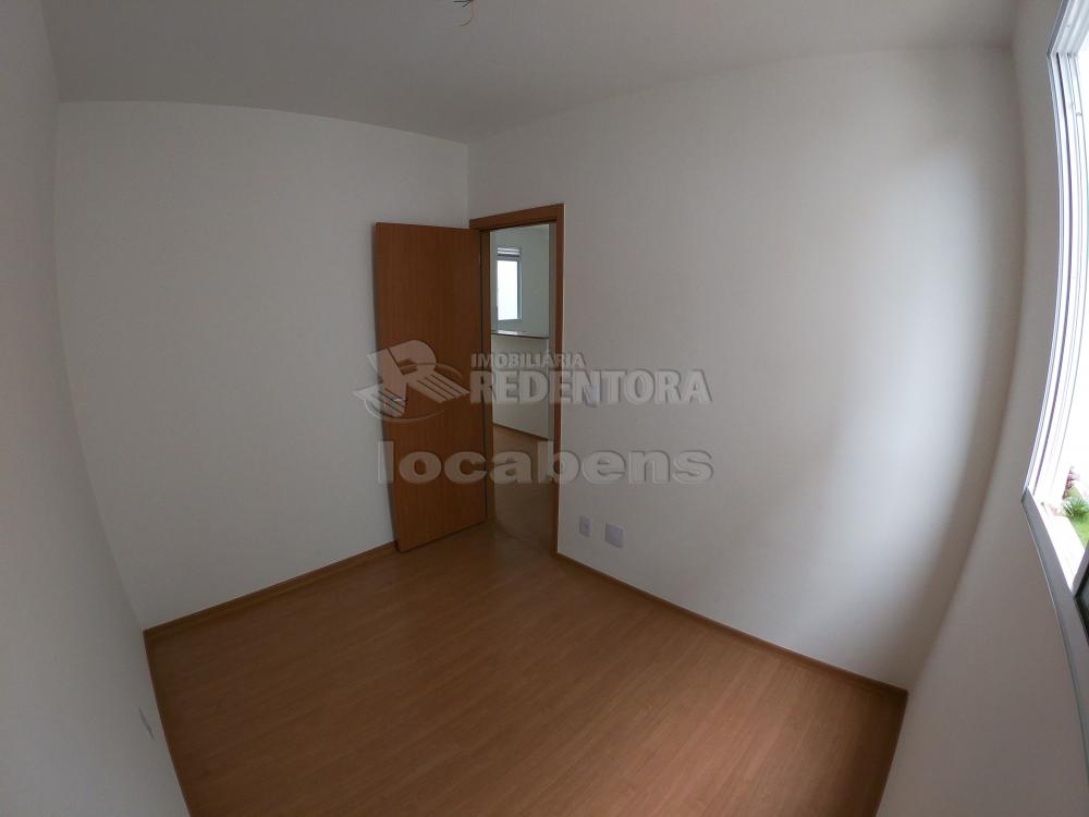 Alugar Apartamento / Padrão em São José do Rio Preto R$ 700,00 - Foto 12