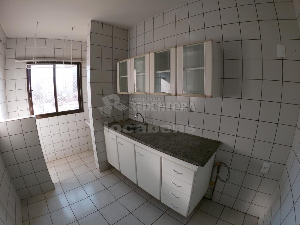 Alugar Apartamento / Padrão em São José do Rio Preto R$ 1.000,00 - Foto 5