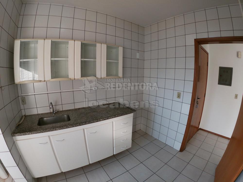 Alugar Apartamento / Padrão em São José do Rio Preto R$ 1.000,00 - Foto 6