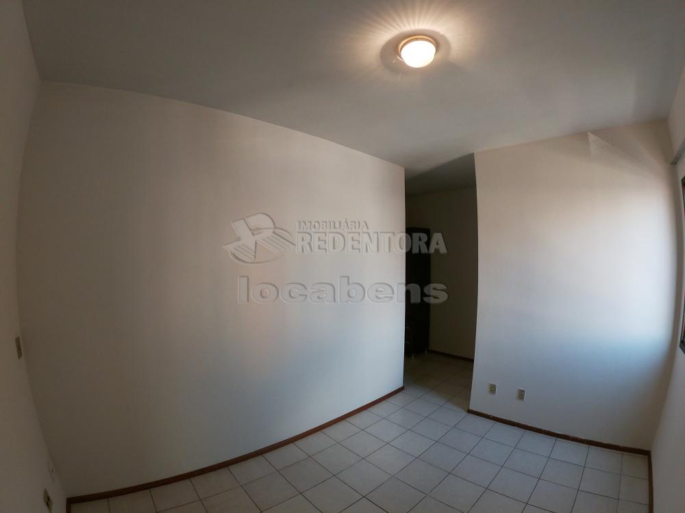 Alugar Apartamento / Padrão em São José do Rio Preto R$ 1.000,00 - Foto 15