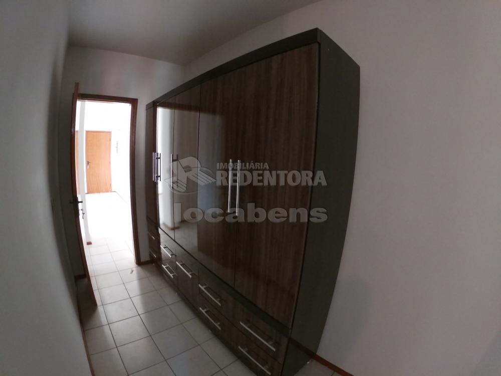 Alugar Apartamento / Padrão em São José do Rio Preto R$ 1.000,00 - Foto 16