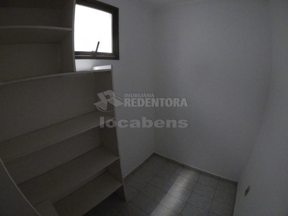 Alugar Apartamento / Padrão em São José do Rio Preto R$ 750,00 - Foto 15