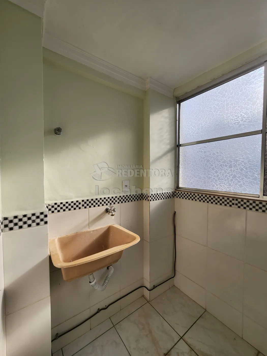 Alugar Apartamento / Padrão em São José do Rio Preto R$ 800,00 - Foto 8