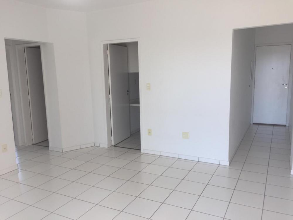 Alugar Apartamento / Padrão em São José do Rio Preto R$ 1.150,00 - Foto 14