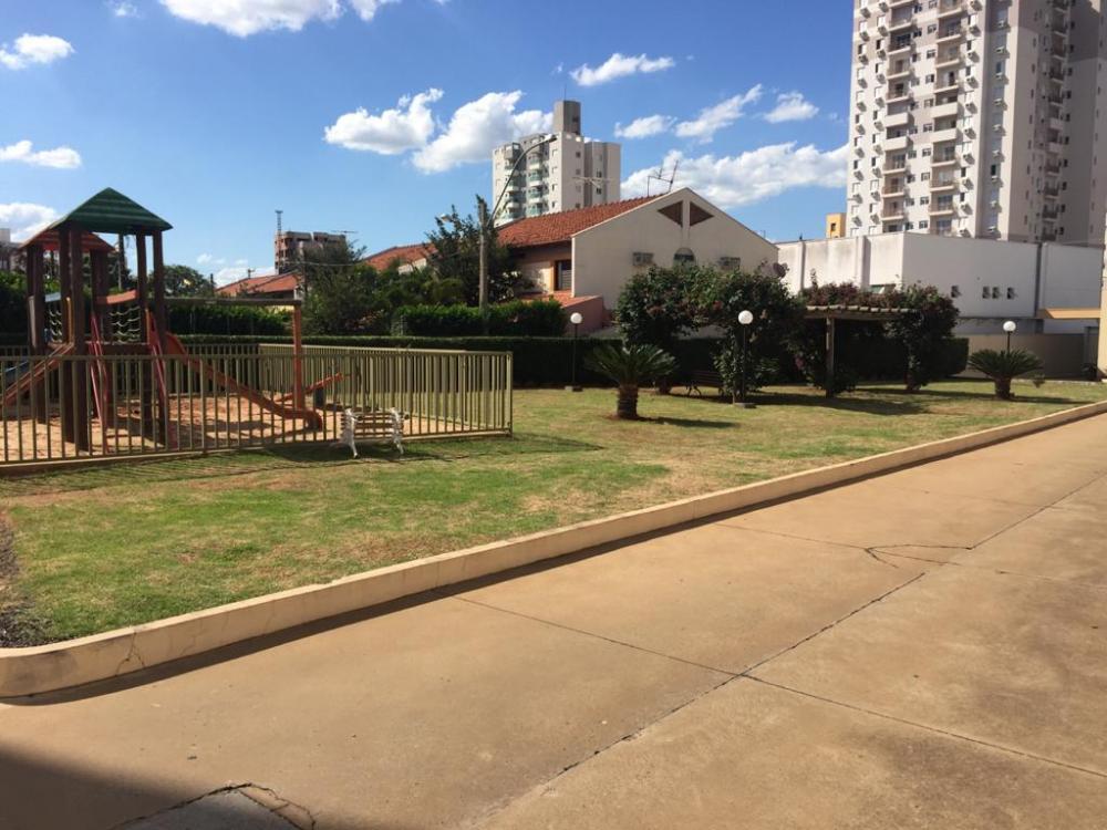 Alugar Apartamento / Padrão em São José do Rio Preto R$ 1.150,00 - Foto 5