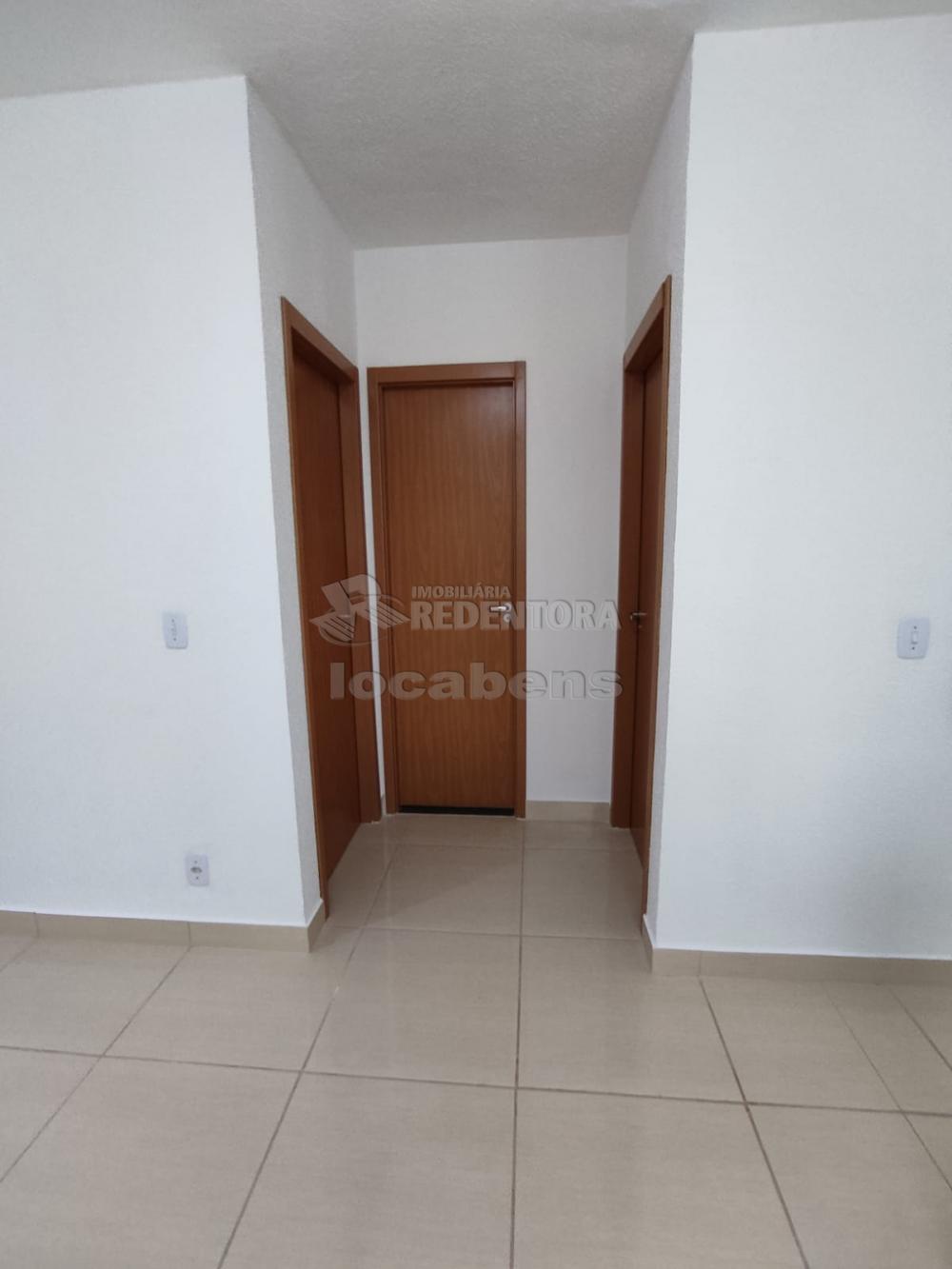 Alugar Apartamento / Padrão em São José do Rio Preto R$ 900,00 - Foto 8