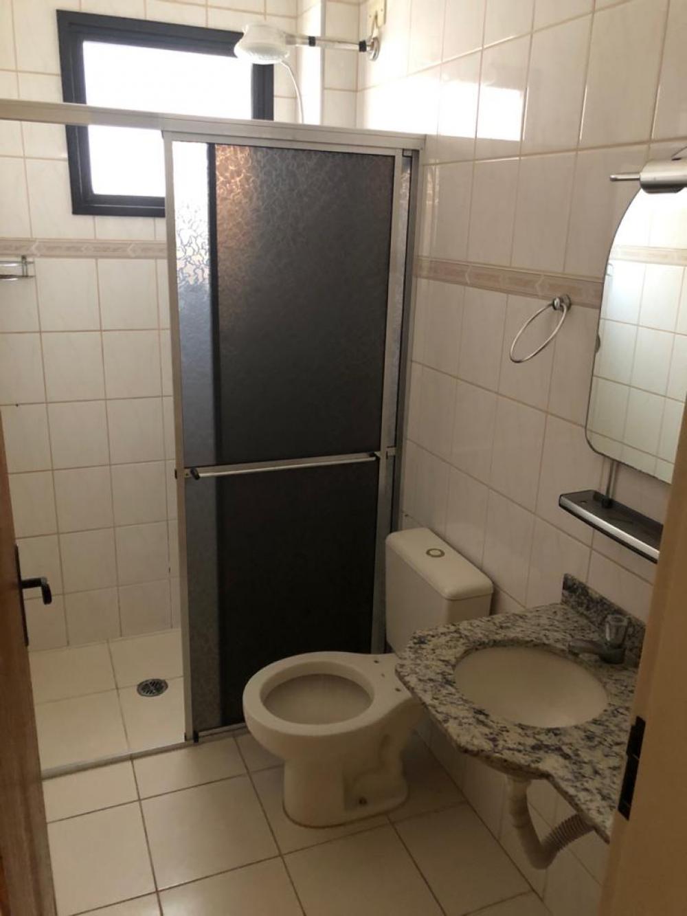 Alugar Apartamento / Padrão em São José do Rio Preto R$ 650,00 - Foto 10