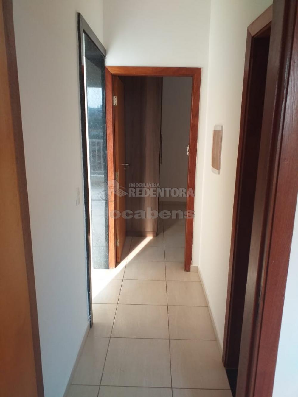 Alugar Apartamento / Padrão em São José do Rio Preto R$ 1.100,00 - Foto 13