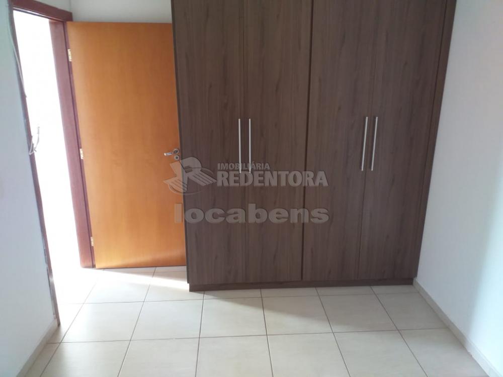 Alugar Apartamento / Padrão em São José do Rio Preto R$ 1.100,00 - Foto 14