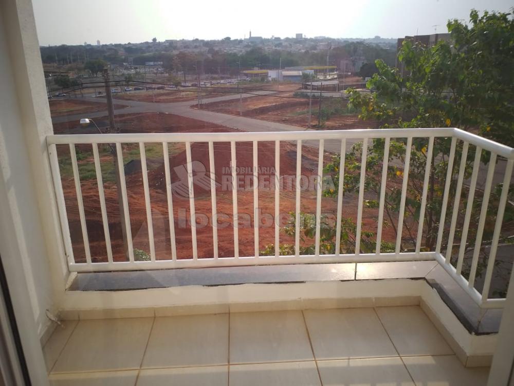 Alugar Apartamento / Padrão em São José do Rio Preto R$ 1.100,00 - Foto 1