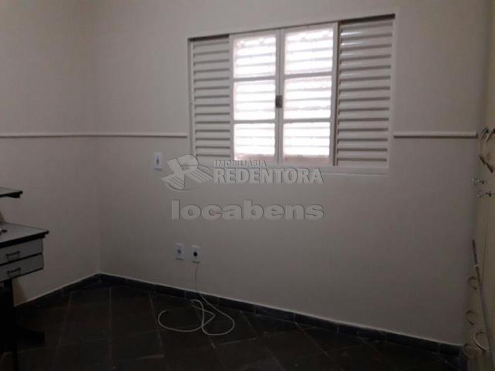 Alugar Casa / Padrão em São José do Rio Preto R$ 3.000,00 - Foto 12