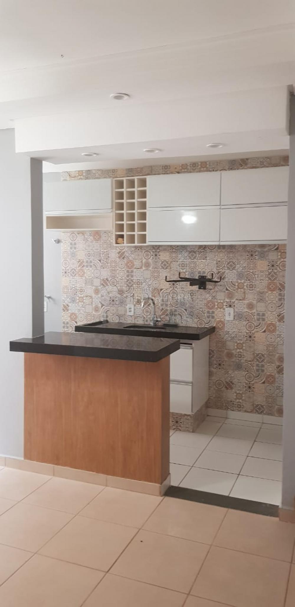 Alugar Apartamento / Padrão em São José do Rio Preto apenas R$ 790,00 - Foto 2