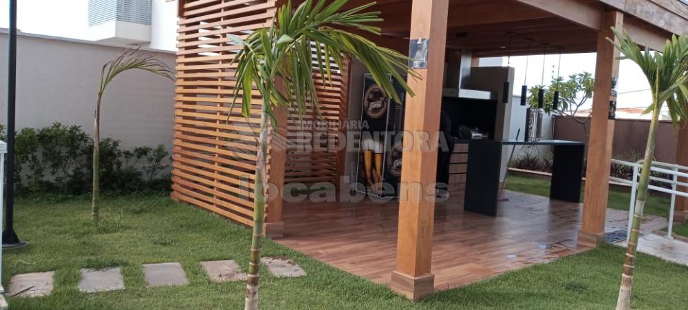 Alugar Apartamento / Padrão em São José do Rio Preto R$ 1.700,00 - Foto 15