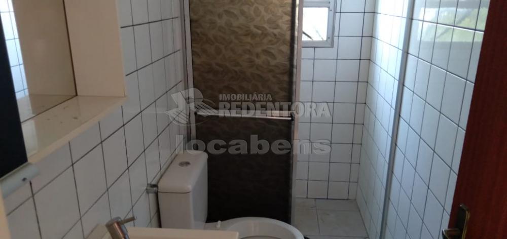 Alugar Apartamento / Padrão em São José do Rio Preto R$ 700,00 - Foto 8