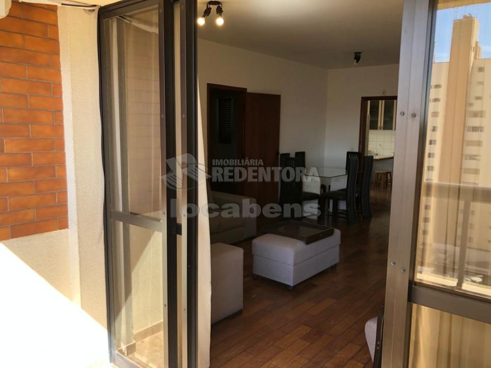 Alugar Apartamento / Padrão em São José do Rio Preto R$ 1.750,00 - Foto 3