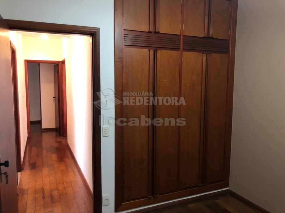 Alugar Apartamento / Padrão em São José do Rio Preto R$ 1.750,00 - Foto 14