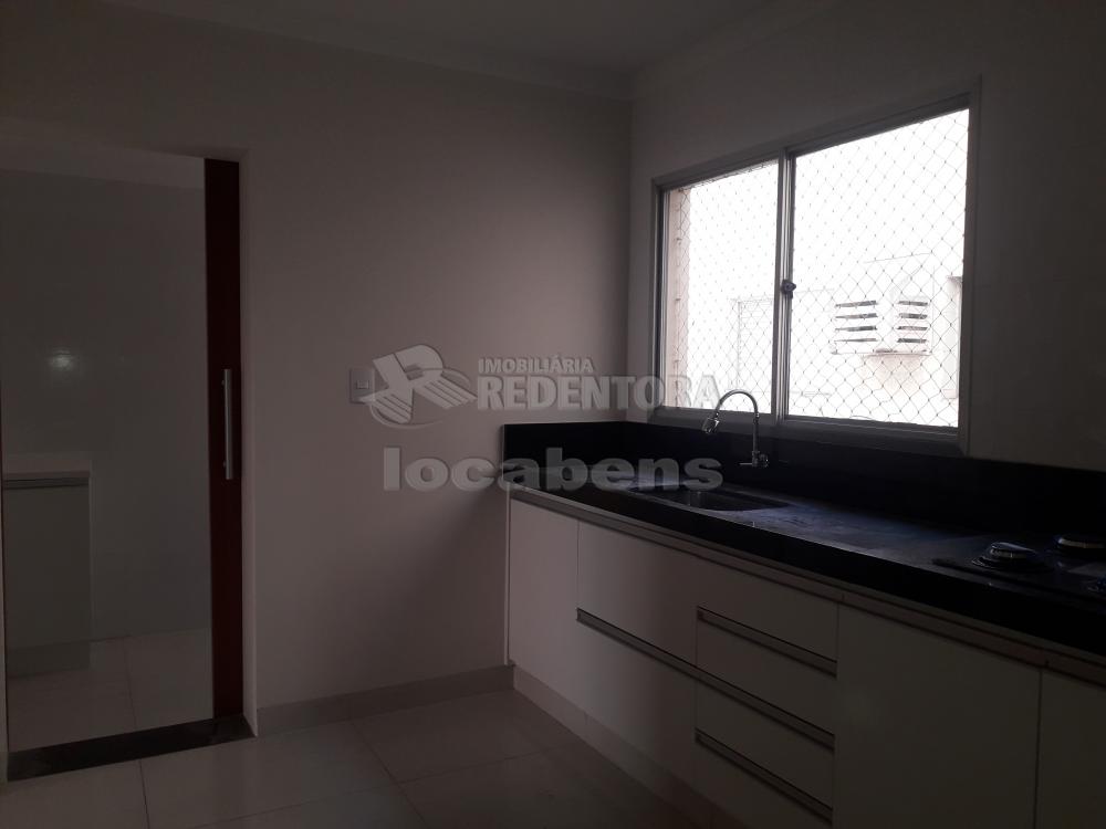 Comprar Apartamento / Padrão em São José do Rio Preto R$ 240.000,00 - Foto 7