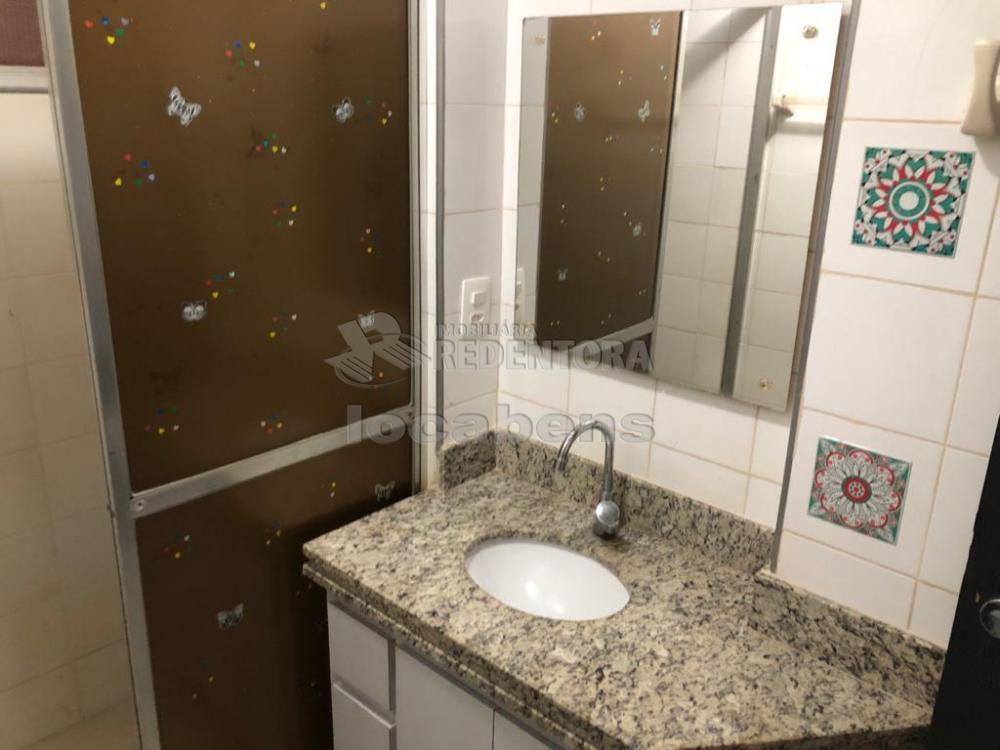 Alugar Apartamento / Padrão em São José do Rio Preto R$ 900,00 - Foto 5