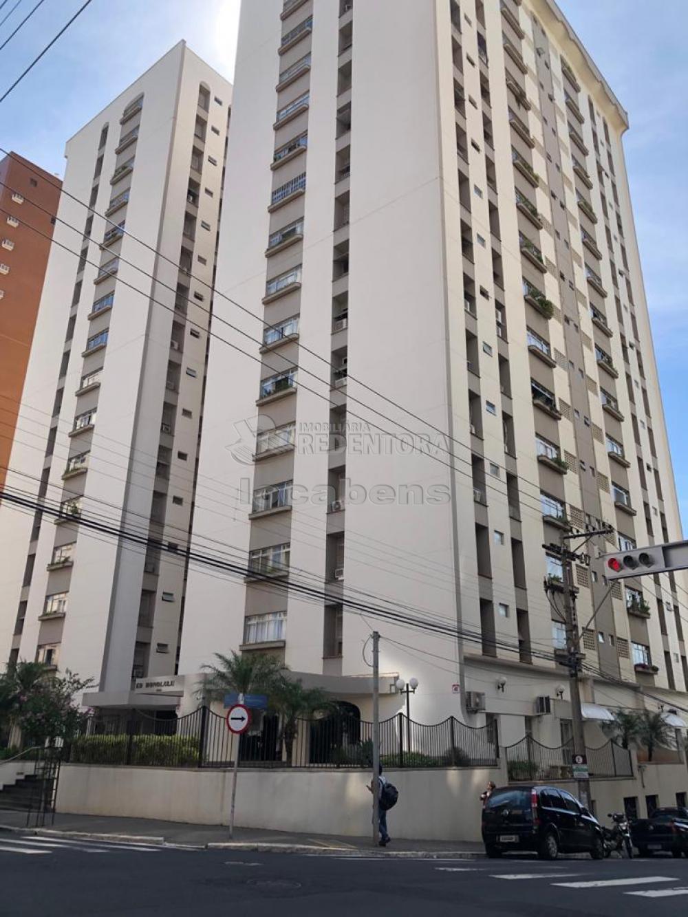 Alugar Apartamento / Padrão em São José do Rio Preto R$ 900,00 - Foto 2