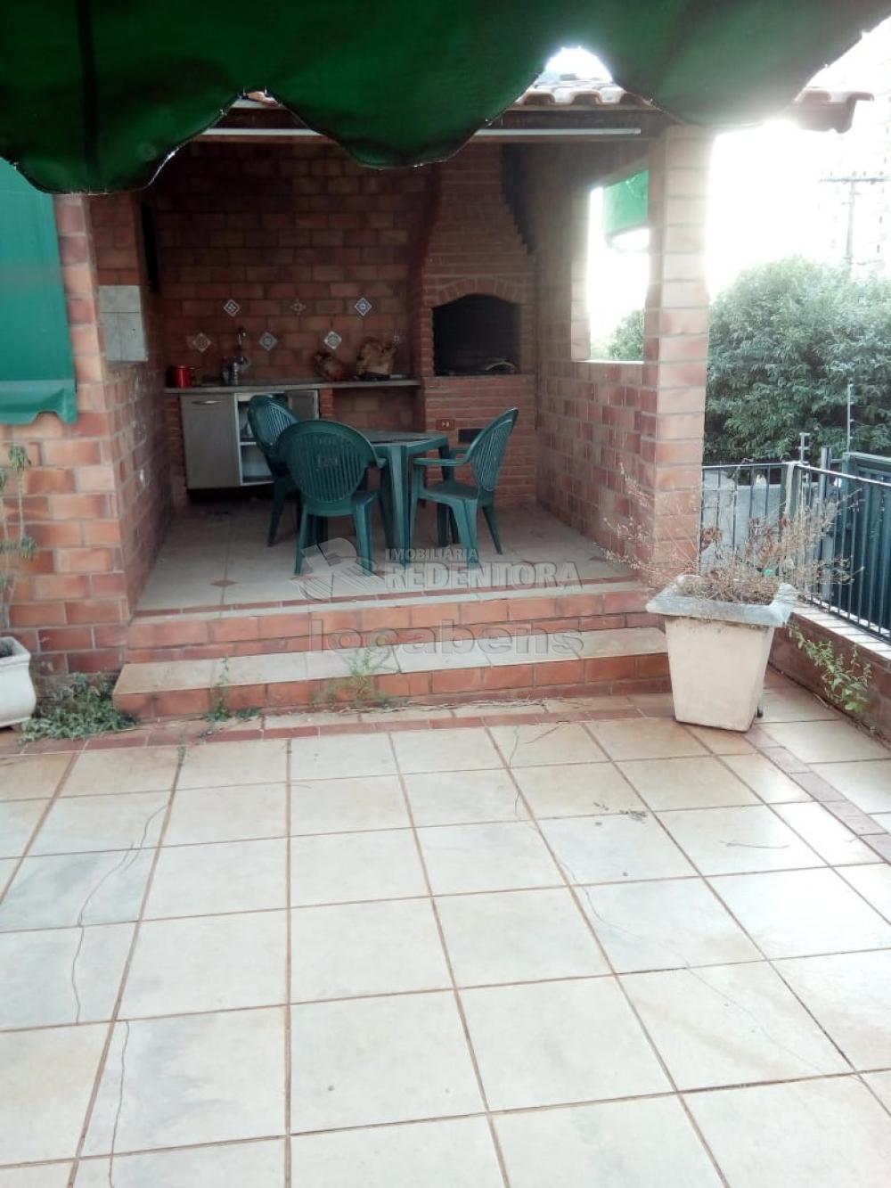 Comprar Casa / Padrão em São José do Rio Preto - Foto 1