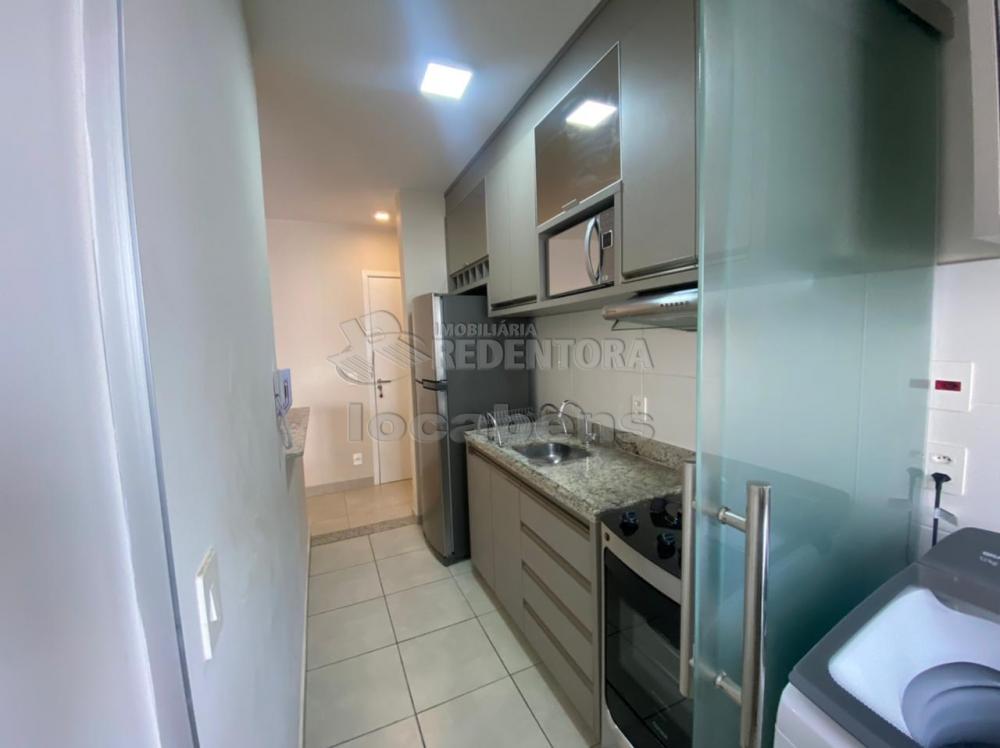 Alugar Apartamento / Padrão em São José do Rio Preto R$ 2.500,00 - Foto 11