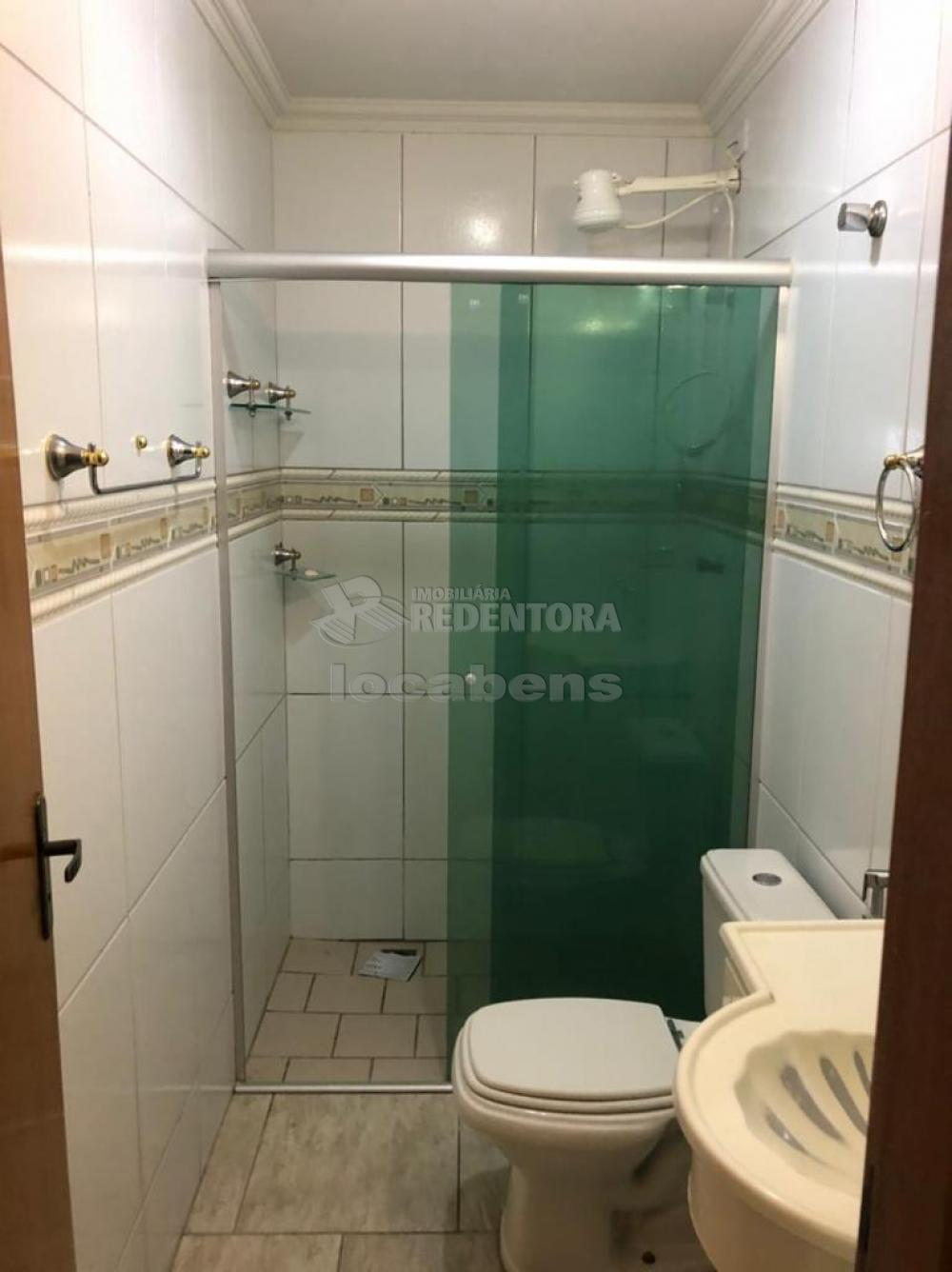 Alugar Apartamento / Padrão em São José do Rio Preto R$ 1.050,00 - Foto 9