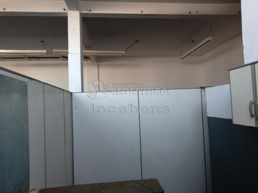 Alugar Comercial / Salão em São José do Rio Preto R$ 2.000,00 - Foto 19